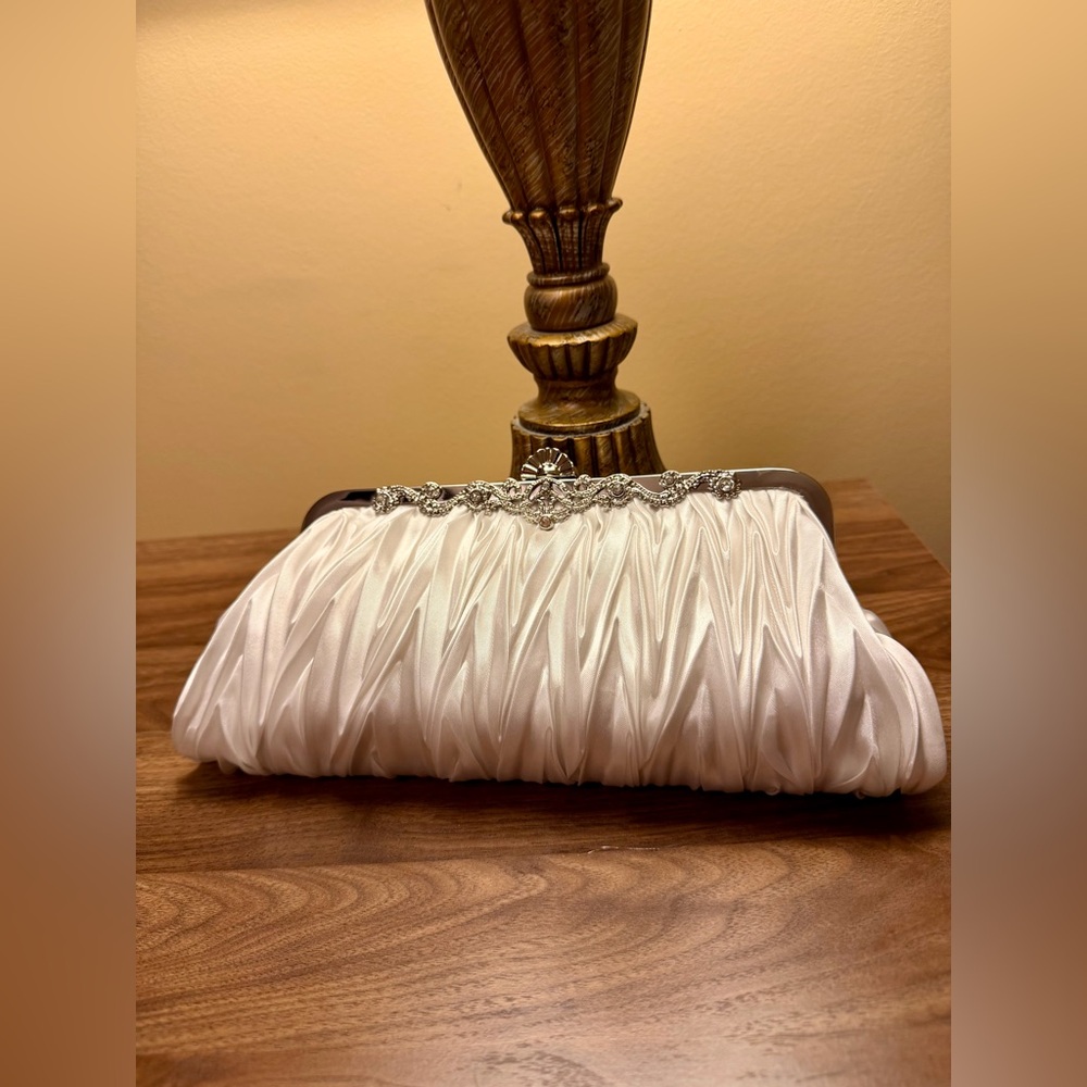 BNIP Silver Trimed White Satin Bridal Clutch